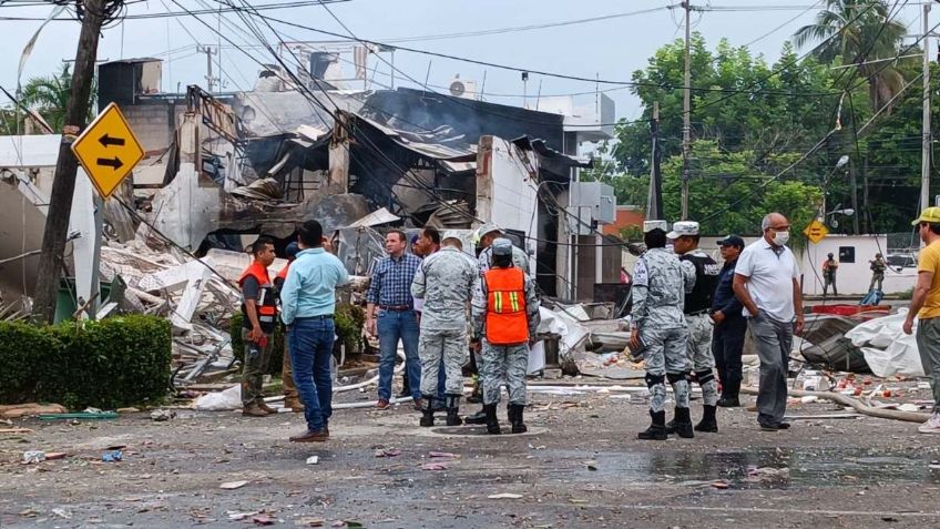 En imágenes: el recuento de los daños por la explosión en una bodega de Tabasco inicia, hubo saldo blanco