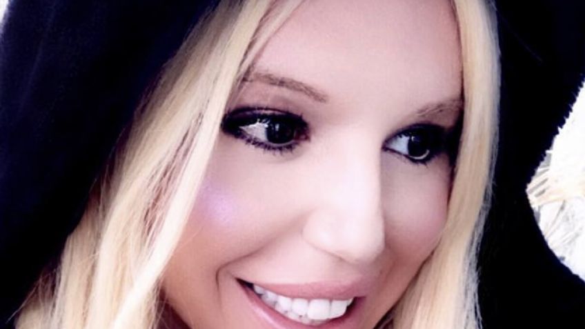 Un hombre quiere parecerse a Britney Spears, gasta una fortuna para lograrlo