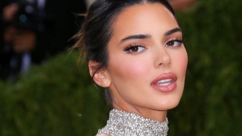 Kendall Jenner se suma a la tendencia de los vestidos de transparencias y se corona como la más chic del otoño