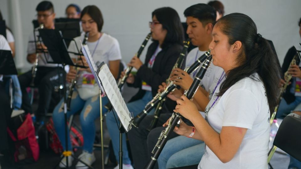 Además de música, los menores se forman en distintas disciplinas como danza, literatura, fotografía, cine y circo