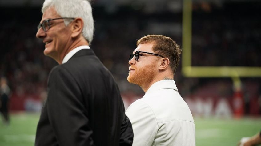 Así presenció Canelo Álvarez el abucheo a Grupo Firme en partido de NFL en el Estadio Azteca