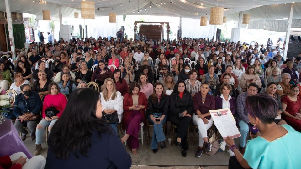 Las mujeres ahí reunidas están conscientes del momento histórico que se está viviendo en México