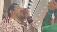 VIDEO | "Ya se la saben, barrio, celulares y carteras": aficionado mexicano finge asalto en metro de Qatar