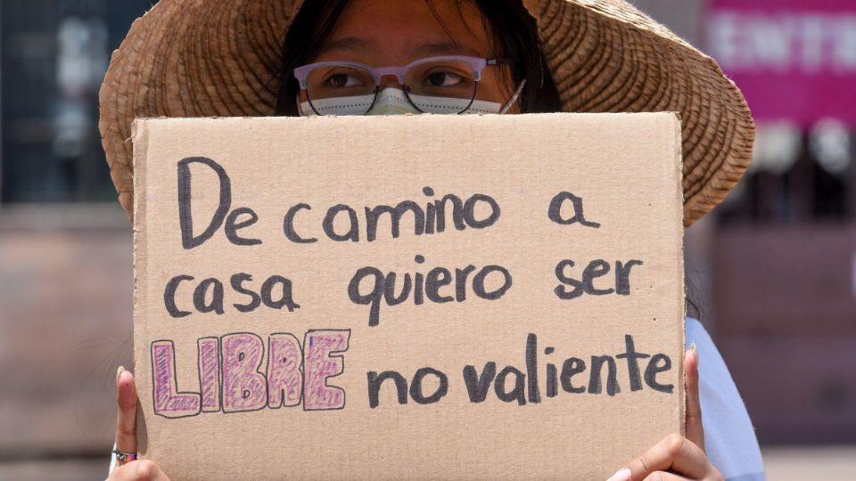 El carnet publicado por la organización Impunidad Cero contiene información útil para las mujeres que han sido víctimas de violencia de género.