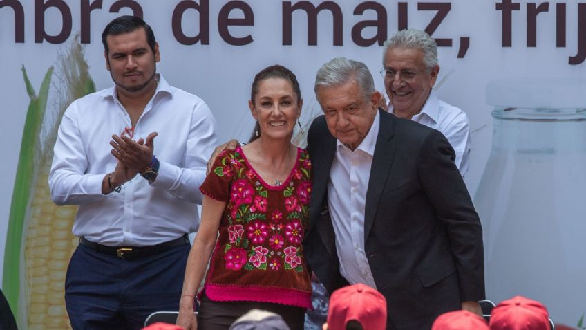 Claudia Sheinbaum parte al Ángel de la Independencia: "Vamos a la marcha del pueblo"