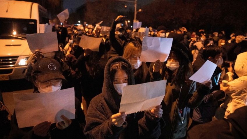 En China, protestan contra las estrictas políticas para contener el COVID-19