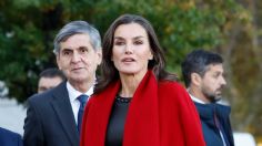 La reina Letizia usa estoperoles a los 50 y demuestra que van a cualquier edad