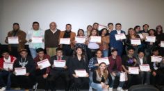 29 "Jóvenes que Unen al Barrio" se gradúan de talleres de cine con documentales