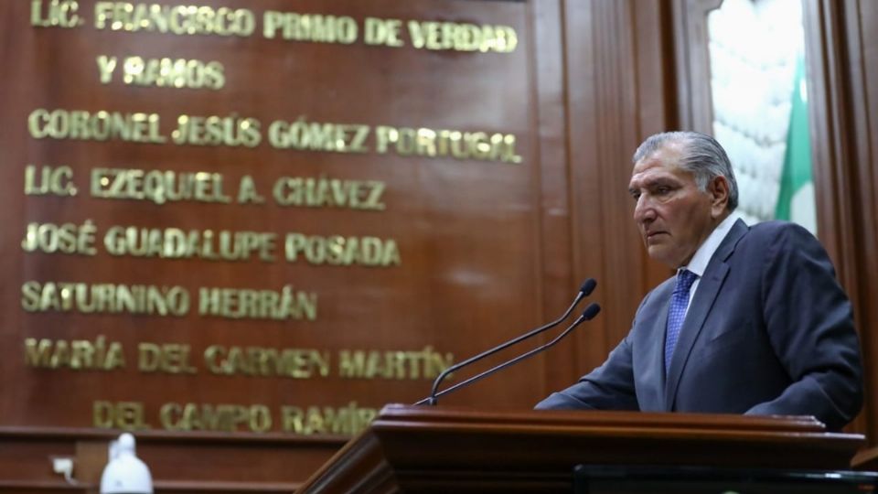 Adán Augusto López afirmó que antes los jóvenes aspiraban a tener una motocicleta para trabajar como 'halcones'