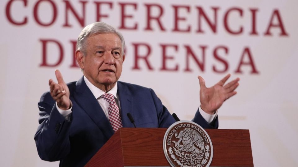 López Obrador compartió una fotografía que se tomó después de la conversación telefónica