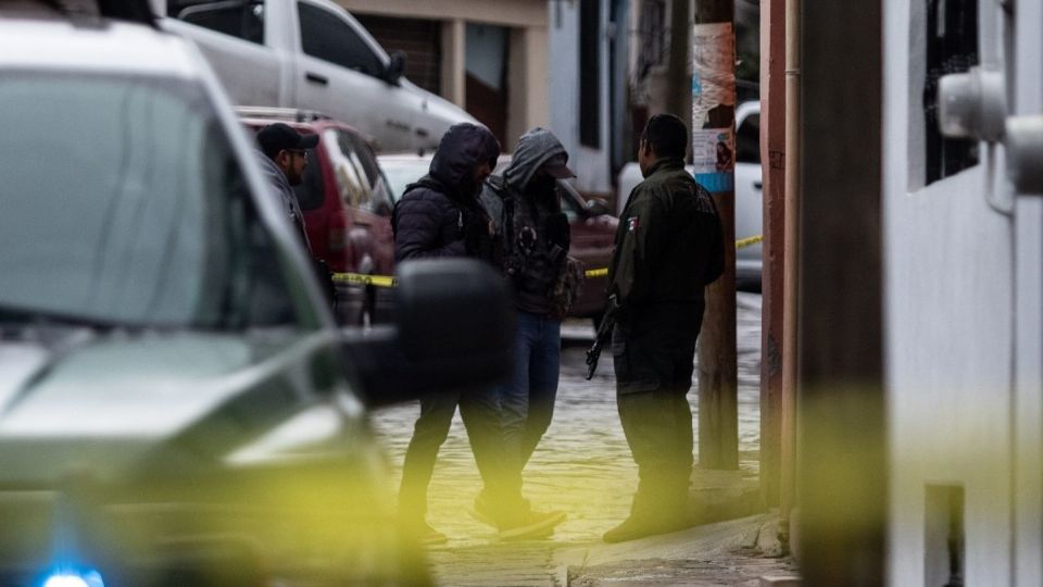 Policías ministeriales detuvieron en la localidad de Téjaro, a una persona que tenía en su poder una sustancia con características de narcótico