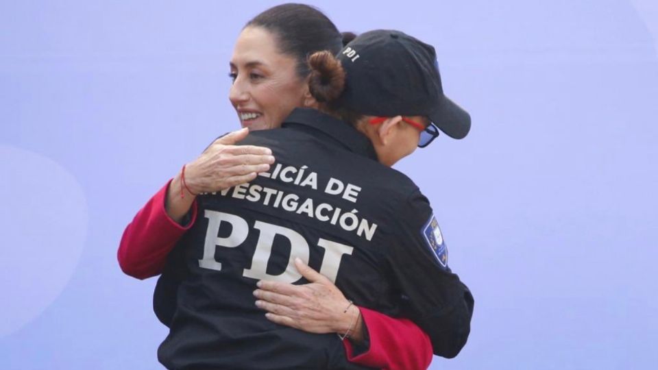 Claudia Sheinbaum reconoció el trabajo de los policías de la PDI