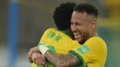 VIDEO: Neymar Jr es captado comprando camisetas de Brasil a vendedores callejeros