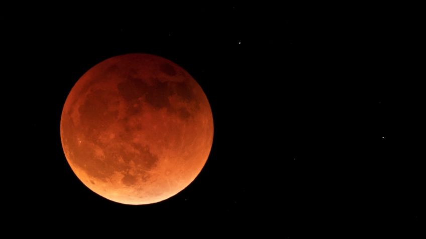 Eclipse lunar EN VIVO: ¿A qué hora y cómo verlo en México?