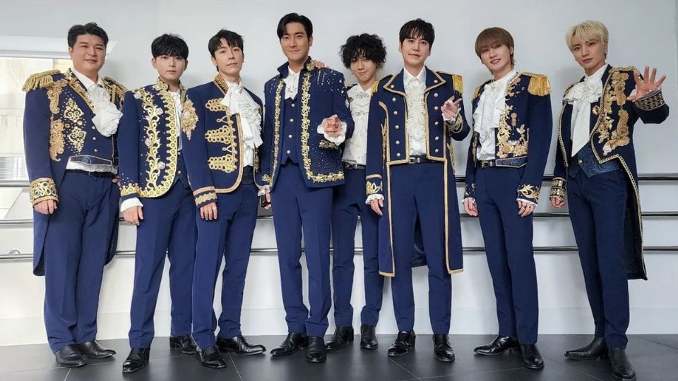 ELF celebra el aniversario de Super Junior