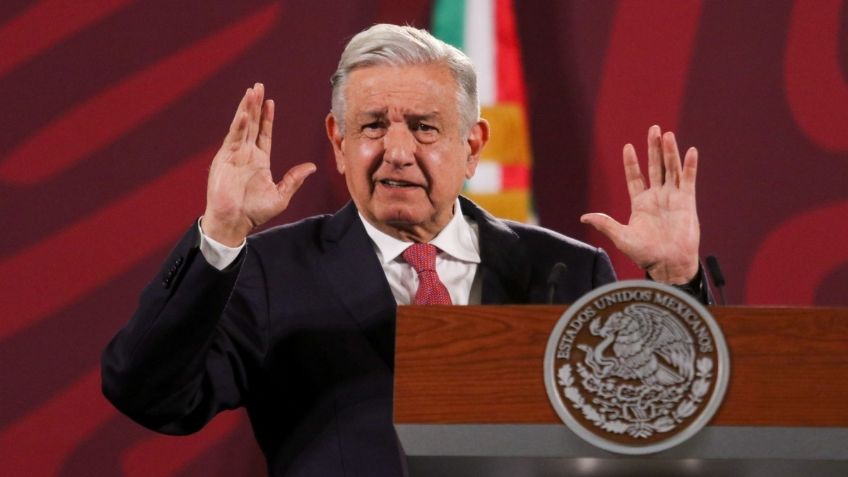 López Obrador arremete contra los defensores del INE: “Cretinos y corruptazos”