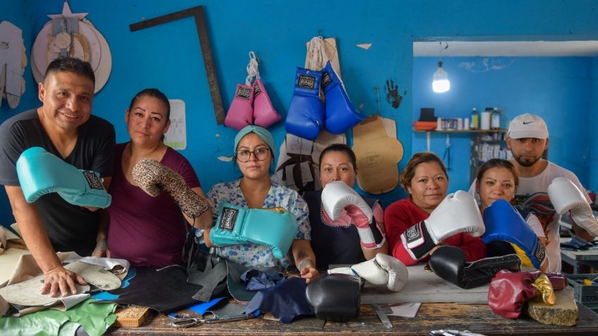 Los guantes como símbolo del box; la creación de una joya artesanal