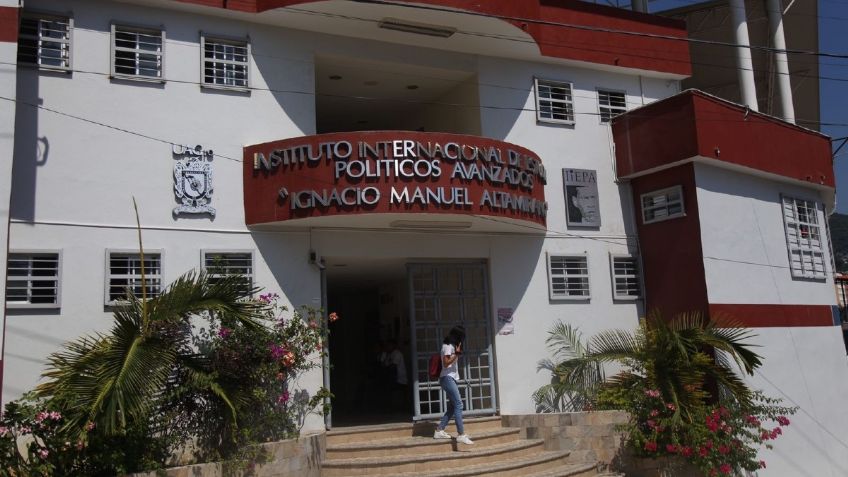 Alumnas Universidad de Guerrero denuncian presunto acoso por parte de maestros y estudiantes