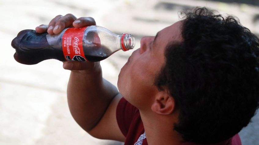 ¿El refresco light no engorda? 3 mitos sobre los alimentos que "te hacen subir de peso"