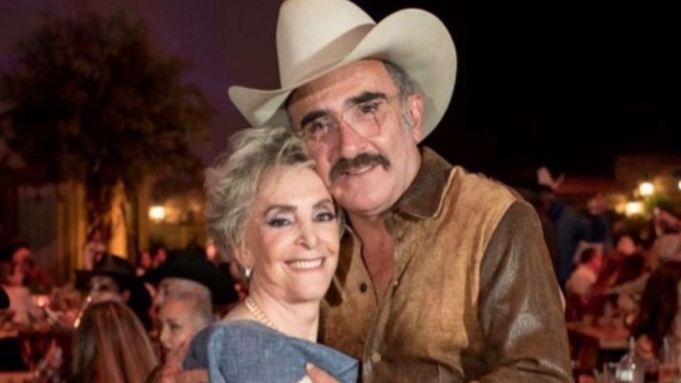 Vicente Fernández Jr. aclara el motivo por el que le cedió un terreno a su madre