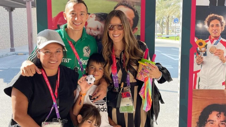 La esposa de futbolista fue duramente criticada por subir a sus redes sociales fotos de su familia y su trabajadora 'Ushi' en Qatar