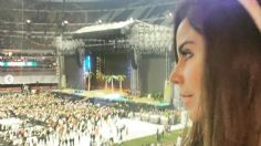 Paola Rojas logra entrar al concierto de Bad Bunny y se luce como toda una fan