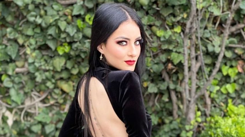 Paola Dalay, novia de José Eduardo Derbez, se luce con botas rojas y mini short negro