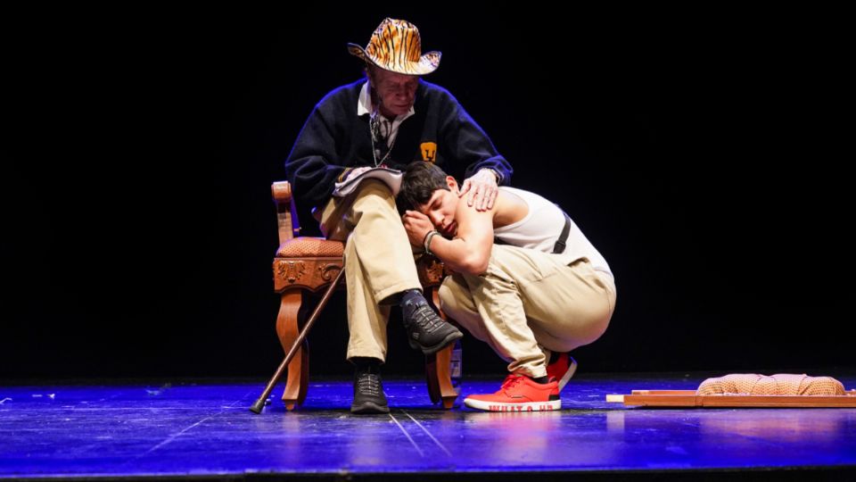 Esta puesta en escena es protagonizada por Juan Carlos Colombo