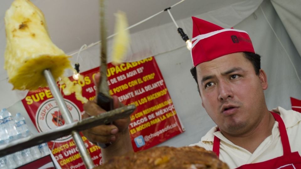 Los negocios de venta de tacos al pastor son muy comunes en México. FOTO: Cuartoscuro