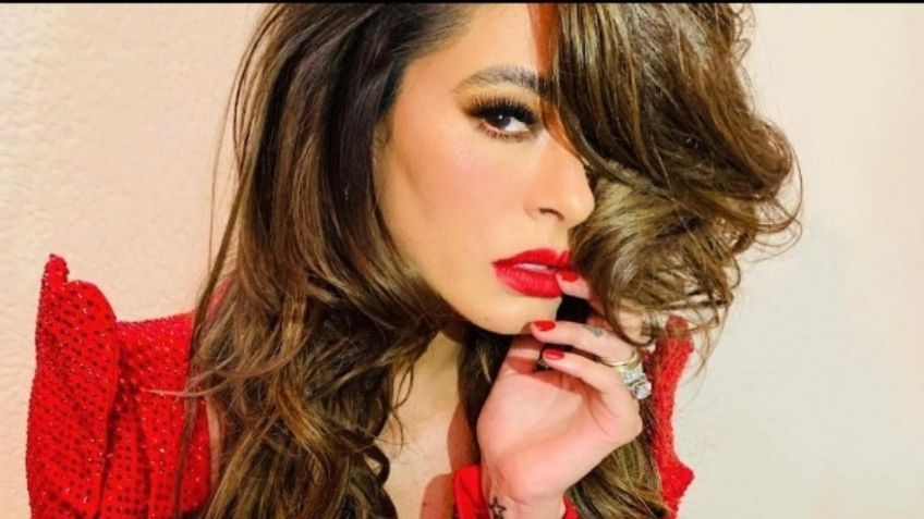 FOTO: Galilea Montijo derrite Instagram con sensual pose en ajustado vestido abierto