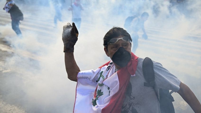 Perú: el ABC de la crisis política que deja protestas, muertos y un Estado de Emergencia