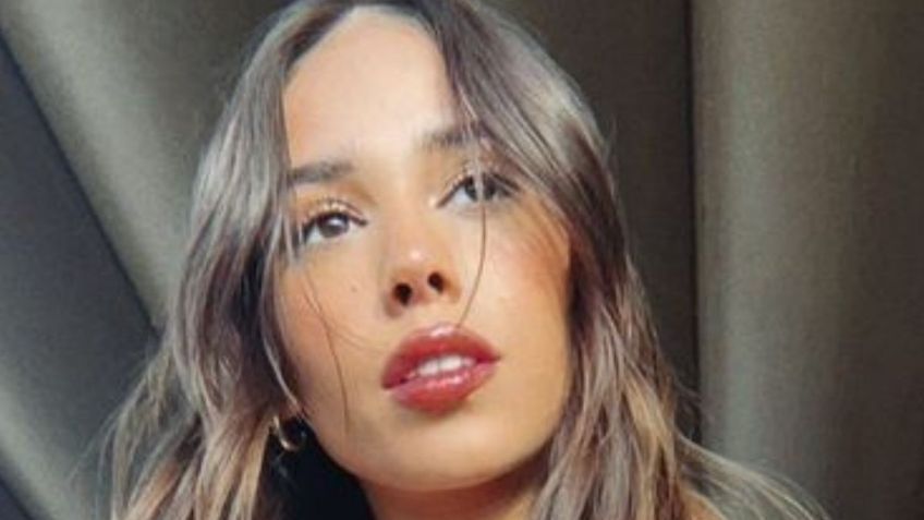 Frente al espejo, Danna Paola paraliza las redes con coqueto top