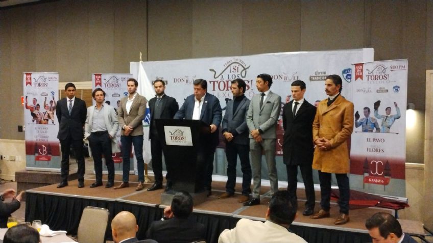 Presenta el senador Pedro Haces serial taurino en Texcoco, Estado de México