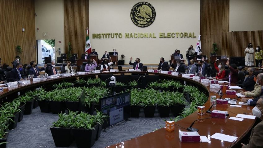 Entrega INE a ITESO, preguntas de la ciudadanía para el primer debate presidencial