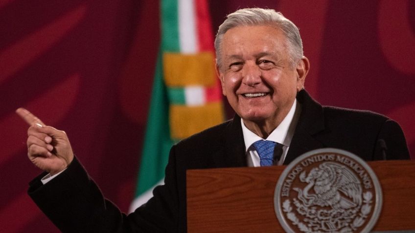 AMLO recibe a gobernadores en Palacio Nacional