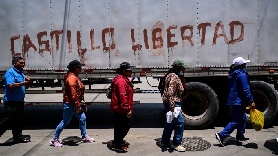 Decenas de maestros rurales en Abancay marcharon en contra de la presidenta interina Dina Boluarte