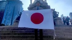 El embajador de Japón en México celebró en el Ángel de la independencia la clasificación de su selección en el Mundial