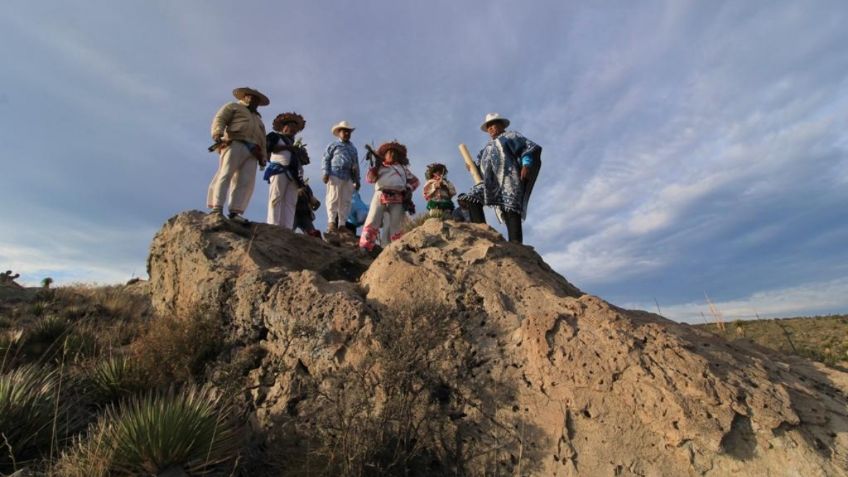 Representantes del Gobierno de México visitan lugares sagrados del Gran Nayar