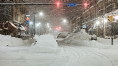 FOTOS | Así se vive la peor tormenta del siglo que ha dejado más de 50 muertos en EU