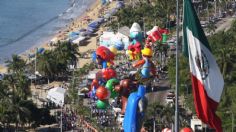 Regresa el desfile de globos gigantes más grande del mundo al Puerto de Acapulco