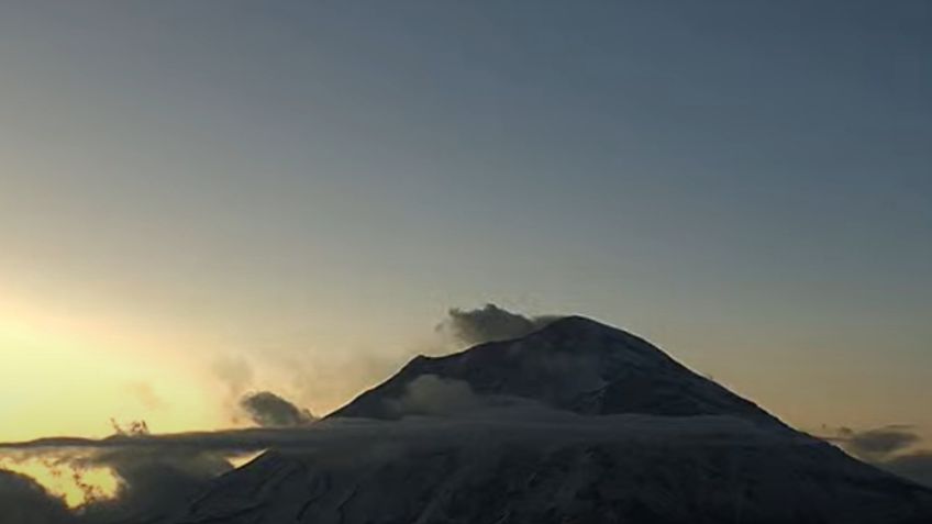 VIDEO: el volcán Popocatépetl registra una fuerte explosión, momento exacto