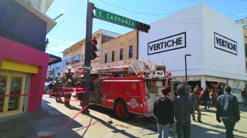 Tamaulipas: corto circuito en transformador subterráneo causa temor en el Centro de Tampico