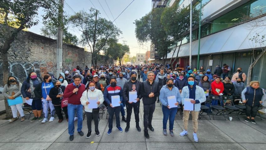 Secretaría del Trabajo CDMX entrega 318 apoyos económicos de programa "Empléate"