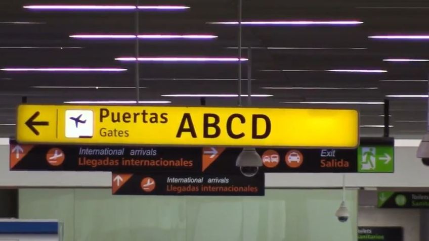 Lleva dos noches durmiendo en el suelo en el Aeropuerto de Guadalajara ante el retraso de vuelos