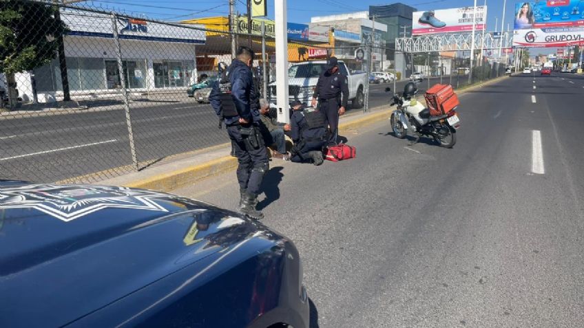 Veloz motociclista resulta lesionado al caer de su unidad