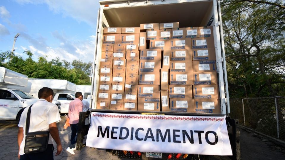 Ya solo resta distribuir los medicamentos a todas las unidades médicas, informó AMLO.