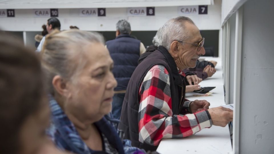 Este trámite puedes realizarlo por internet o de manera presencial. FOTO: Cuartoscuro