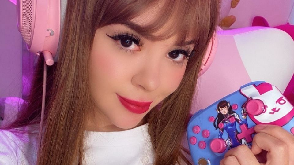 La guapa streamer roba miradas en las redes con sus atrevidos looks.