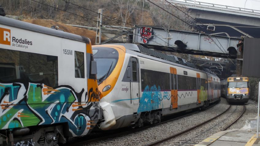 FOTOS: terrible choque de dos trenes dejó 155 heridos en Barcelona, España