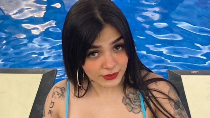 Karely Ruiz posa frente al espejo y deja ver su celulitis sin miedo al "qué dirán"